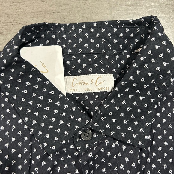 Mens Cotton&Co button down t-shirt with palm trees - Picture 2 of 2